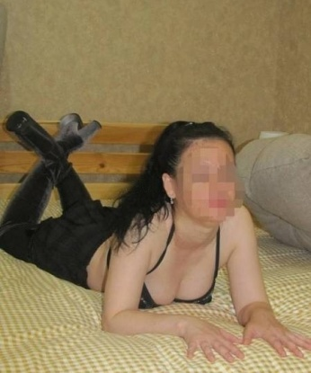 Я нежная, страстная и открытая к новым приключениям. В Москве я нахожусь всегда и легко могу приехать к тебе или пригласить в свою уютную квартиру.
💋 Мои услуги охватывают широкий спектр возможностей - классический секс, оральные ласки, массаж, ролевые игры и многое другое. Я гарантирую, что ты останешься довольным и захочешь повторить нашу встречу снова и снова.
💖 У меня есть отличные отзывы от моих довольных клиентов, которые подтверждают мою профессиональность и индивидуальный подход к каждому. Я заботлюсь о тебе и твоих желаниях, чтобы ты почувствовал себя особенным и желанным.
📷 В моем профиле ты найдешь фото, которые подчеркивают мою красоту и сексуальность. Я уверена, что они заставят твое сердце биться чаще.
Не упускай возможность окунуться в мир наслаждения и страсти со мной. Свяжись со мной прямо сейчас и сделай свои фантазии реальностью. Жду тебя, мой дорогой! 😘 Татьяна
